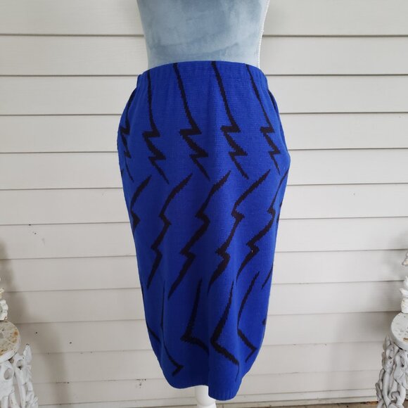 Vintage 80s 2-piece Black Lightning on dark blue knit sweater and skirt set - Picture 3 of 11
